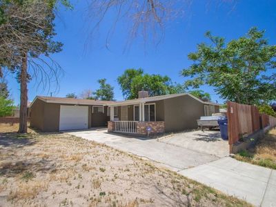 344 E Lingard St, Lancaster, CA, 93535