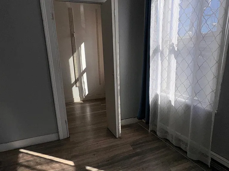 15 S Spring St #2 — Photo 5