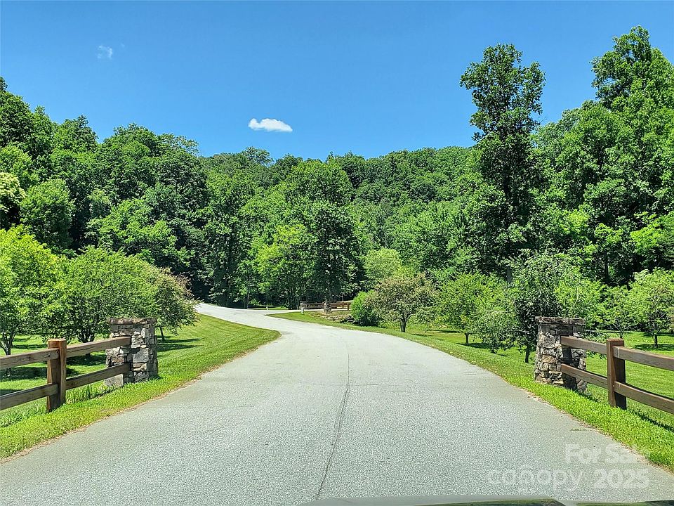 1st image of 307 Summer Orchard Dr