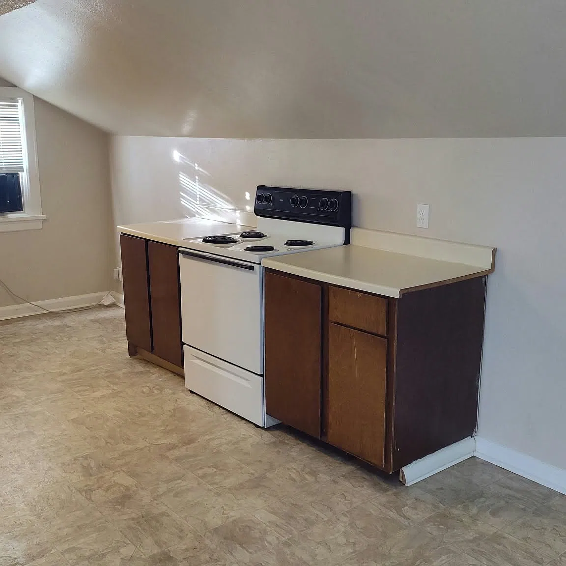 2 bed, $1,225 — Photo 3