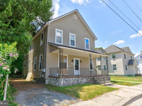 102 Delaware Ave, Delmar, DE 19940