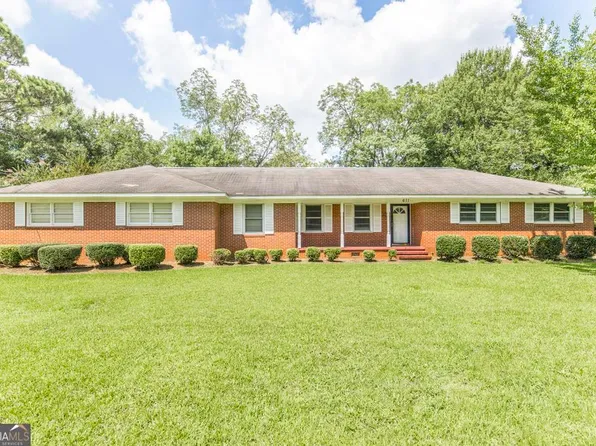 611 Chamlee Dr, Fort Valley, GA 31030