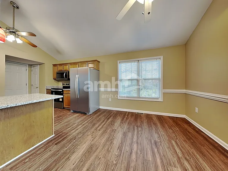 112 Pine Orchard Ct — Photo 4