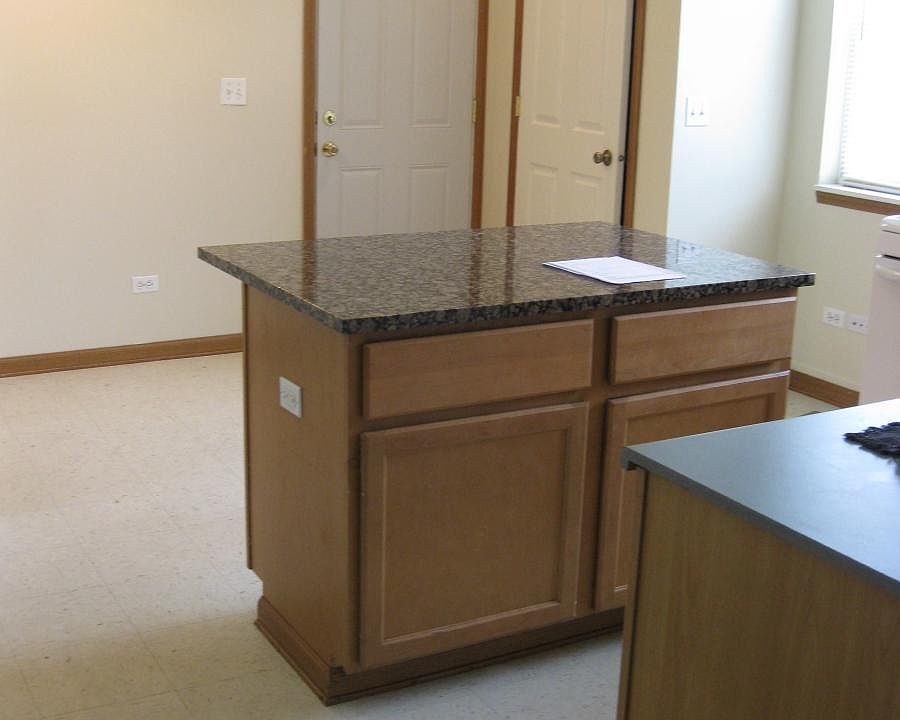 Spacious eat in kitchen