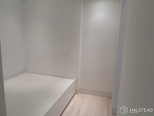 Rented by Halstead Real Estate | media 13