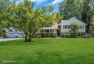 411 Butterfly Rd — Photo 4