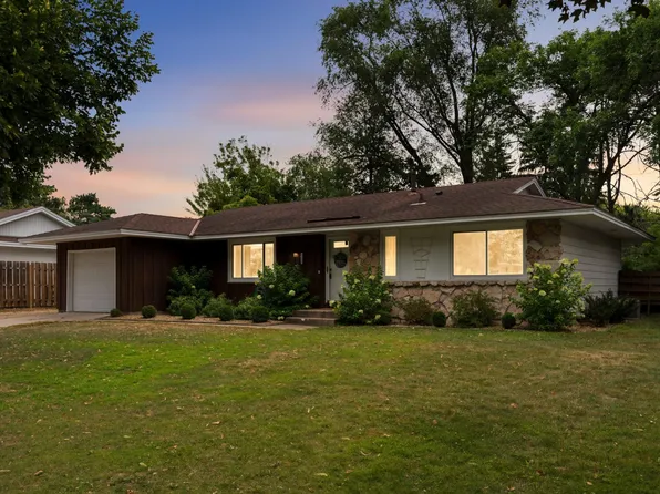 8383 Henna Ave S, Cottage Grove, MN 55016