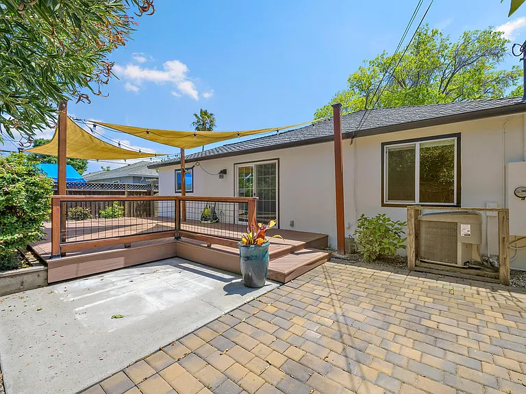 3419 Flora Vista Ave — Photo 14