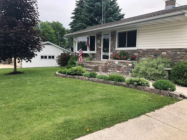 310 N Liberty St, Valders, WI 54245