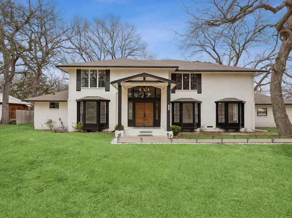 101 Forest Brook St, Oak Leaf, TX 75154