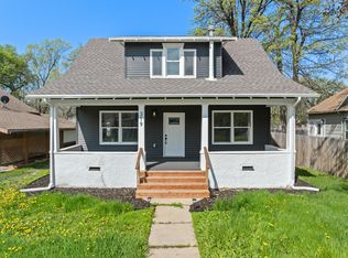 319 6th St NW, Minot, ND 58703