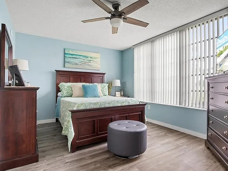 Guest Bedroom to golf course