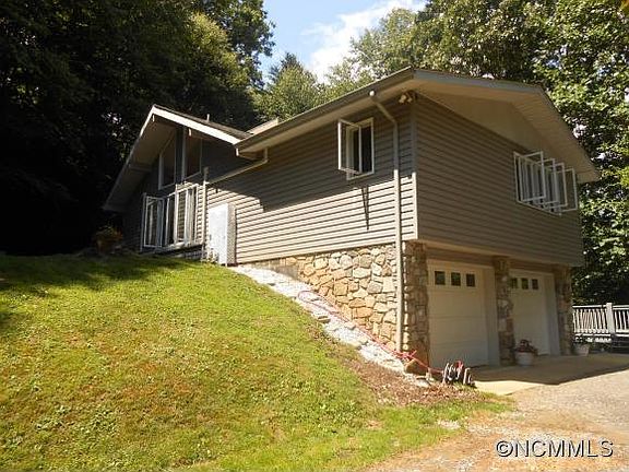 2nd image of 293 Minerva Dr