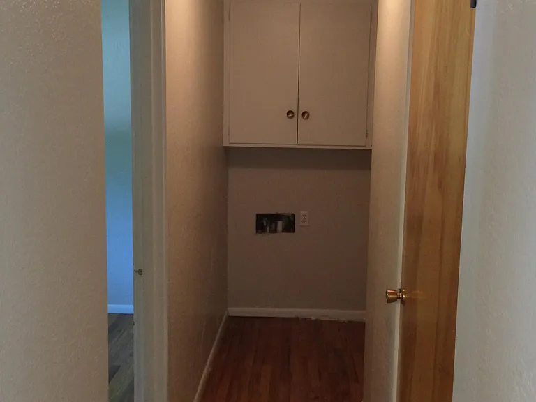 512 E Lincoln Ave — Photo 4