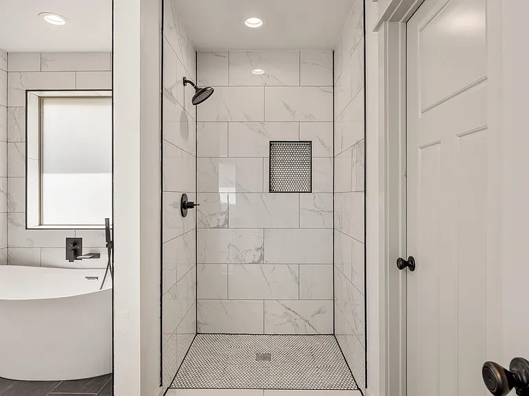 7343 Rockpoint Ln — Photo 28