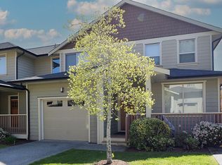 Townsend Walk, Sooke, BC V9Z 1M1