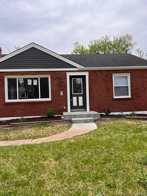 1st image of 8136 Braddock Dr