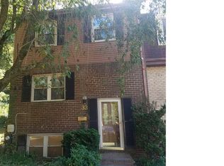 33 Cornbury Ct, Owings Mills, MD 21117