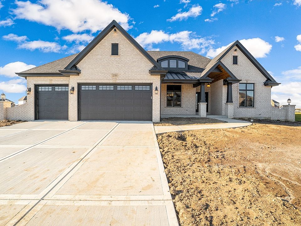 1st image of 22386 Majestic Ln