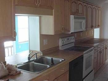 4th image of 3827 Warrior Ave