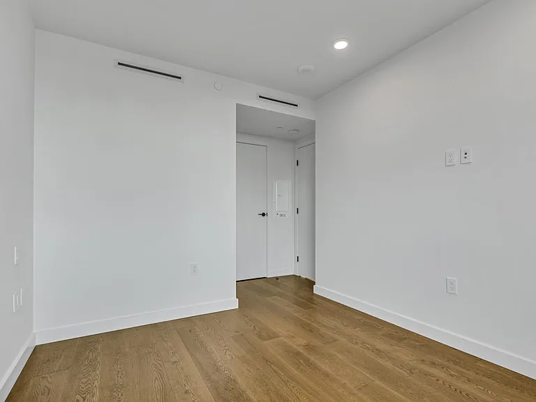 1365 Davie St #805 — Photo 9