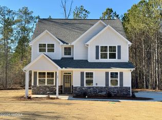 112 Brothers Ct, Barnesville, GA 30204