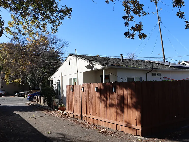 1274 N Cedar St #A — Photo 14