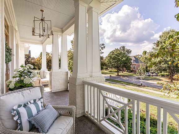 5th image of 1774 Forsyth Park Dr