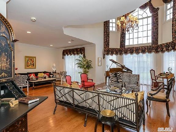 5th image of 185 Montecito Cres