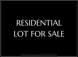 506 8th St, Phillips, NE 68865