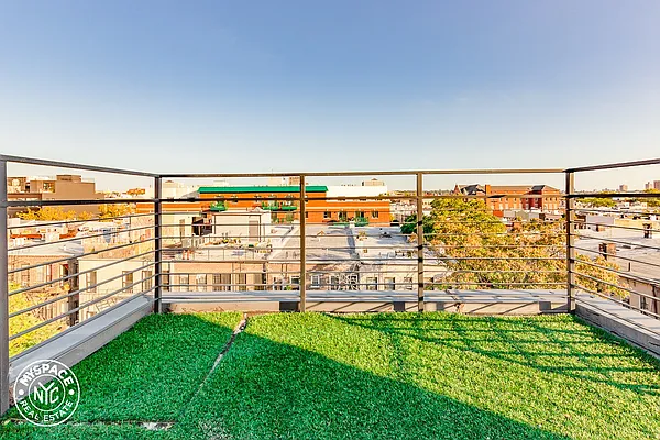 Rented by MySpaceNYC | media 2