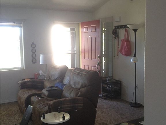 2nd image of 1401 S Cougar Dr