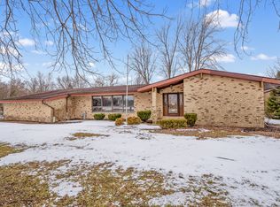 21744 Owens Rd, New Lenox, IL 60451