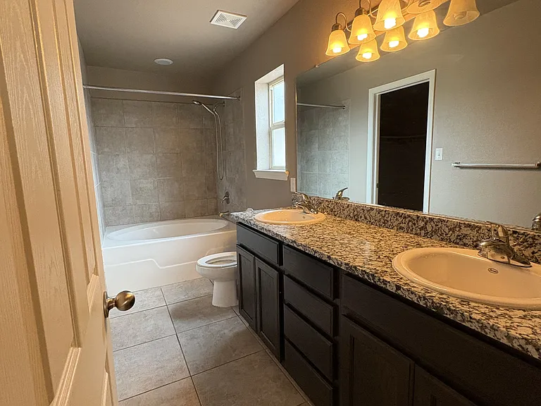 14180 Charles Pollock Ave — Photo 10