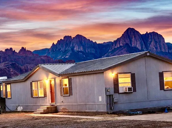 196 W Grand Cir, Moab, UT 84532