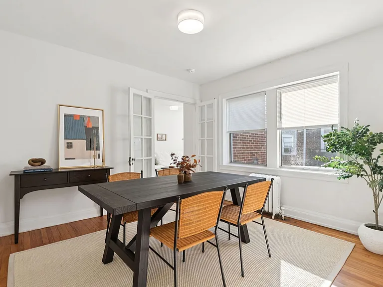 10 Montgomery — Photo 10