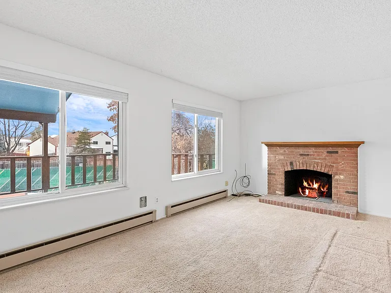 1009 S Lewiston Way — Photo 20