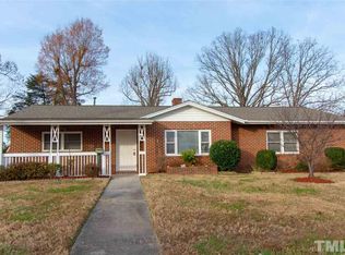 114 Eastway Ln, Graham, NC 27253