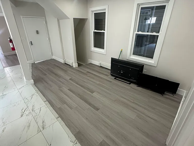 110 Milford Ave #1F — Photo 9
