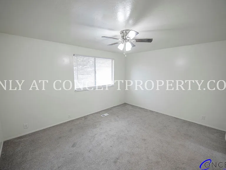 1499 W 2320 S — Photo 43
