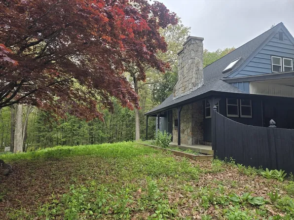 143 Hudson Rd, Stow, MA 01775
