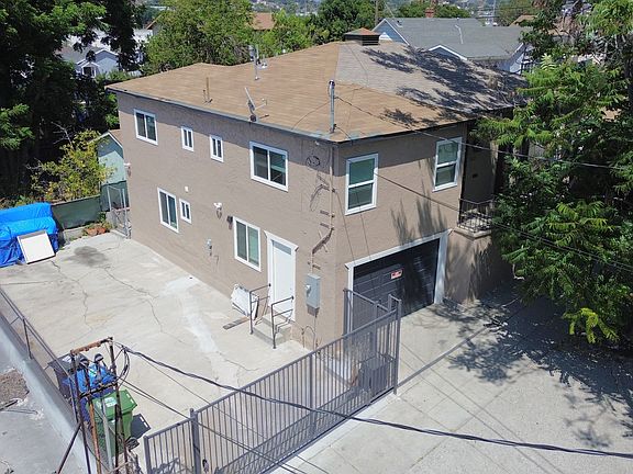 3rd image of 2421 Alcazar St