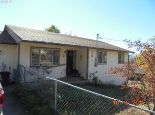 131 NE Jorgen St, Winston, OR 97496