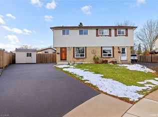 9 Cleveland Pl, Hamilton, ON L8J 1M9