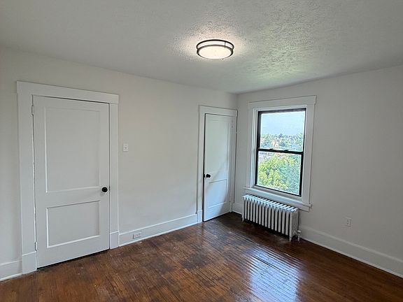 5th image of 222-224 Alice St #222