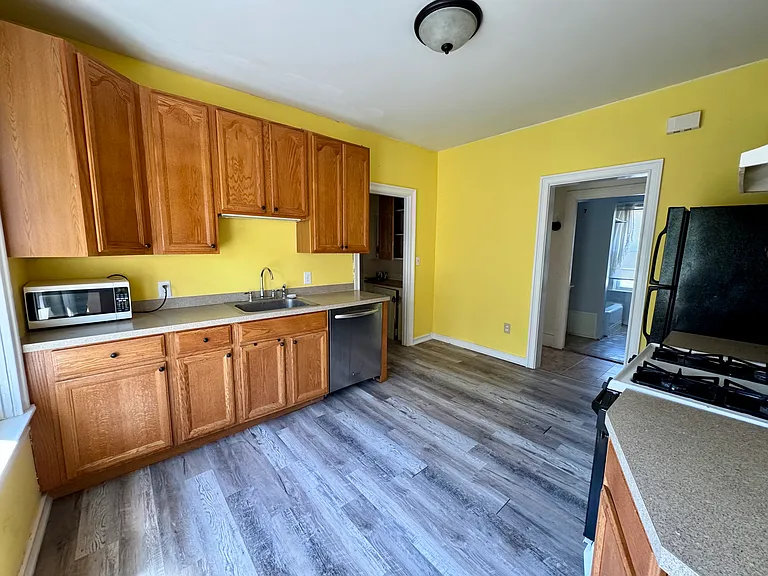86 Hilltop Ave #2 — Photo 7