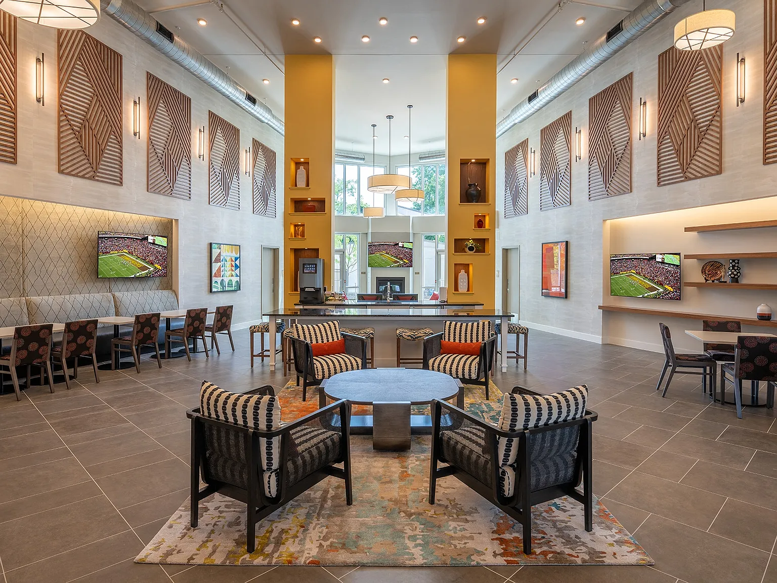 Woodmore Grand — Photo 4