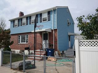 25 Pender St, West Roxbury, MA 02132