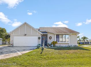 752 Banks St NW, Palm Bay, FL 32907