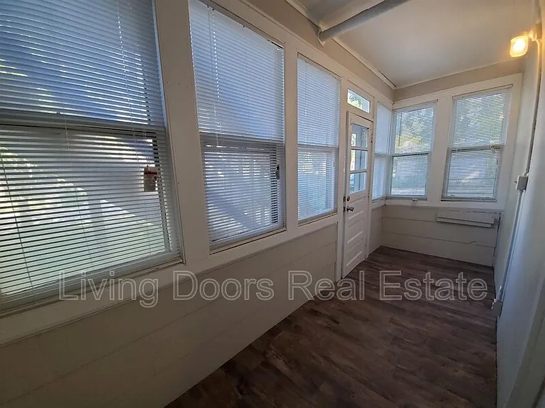 1940 S 16th St #1 — Photo 6